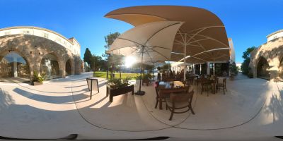 Evening Vibes Outdoor Dining Cocktails